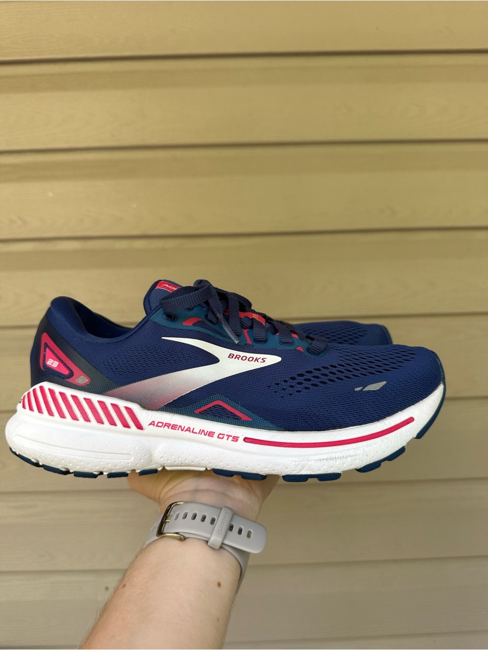 Brooks Adrenaline GTS 23 Womens 7B Blue Red Running Sneakers Lace Up Cushion